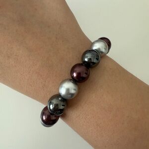 Elegant Silver and Purple Beaded Bracelet